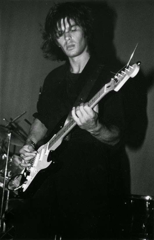 Юрий Каспарян - бас-гитарист группы Кино