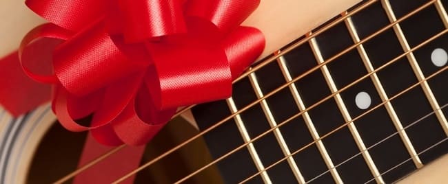 гитара в подарок