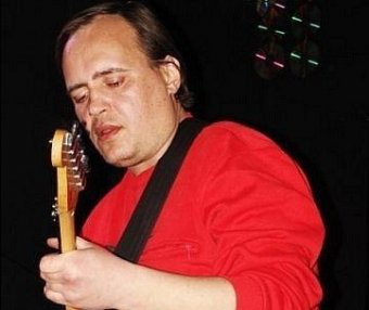 гитарист сектор газа Вадим Глухов
